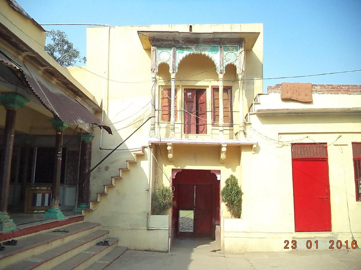 Shri Swami Sheetal Das Akhada B1-88 Assi , Near Pushkar Talab,Varanasi, Ashram Dharmshala Hotell Exteriör bild