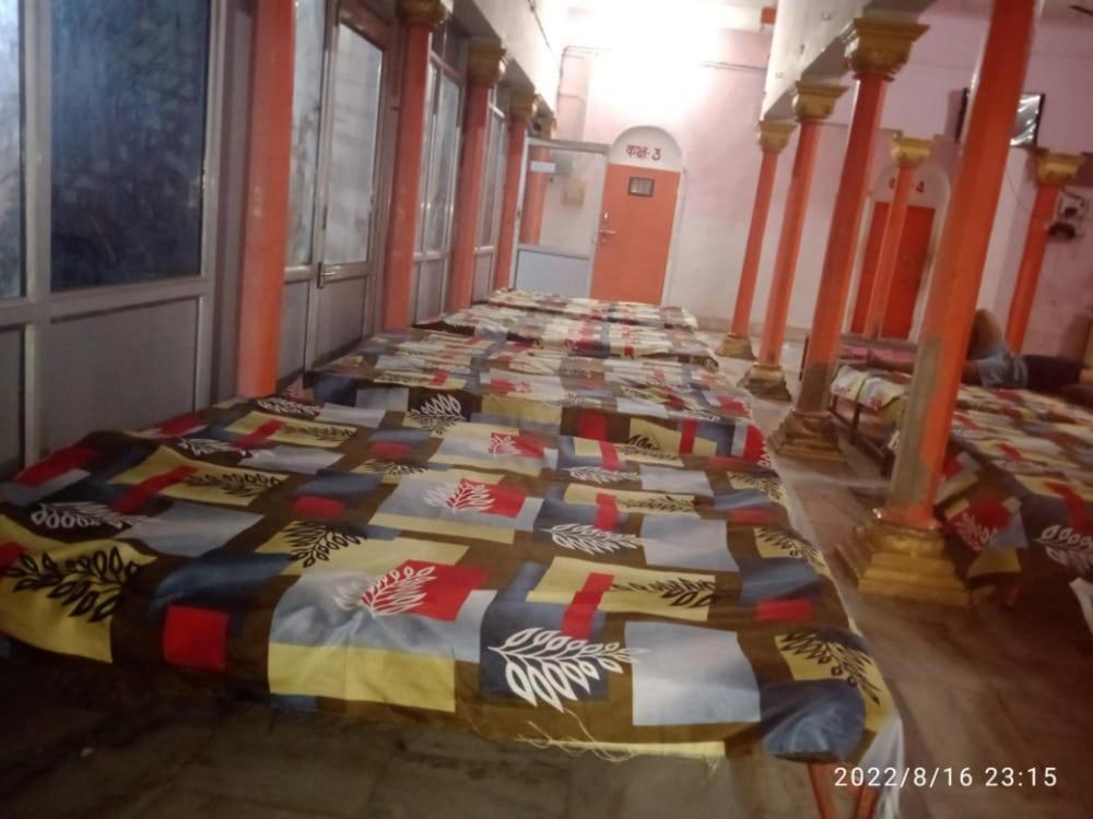 Shri Swami Sheetal Das Akhada B1-88 Assi , Near Pushkar Talab,Varanasi, Ashram Dharmshala Hotell Exteriör bild