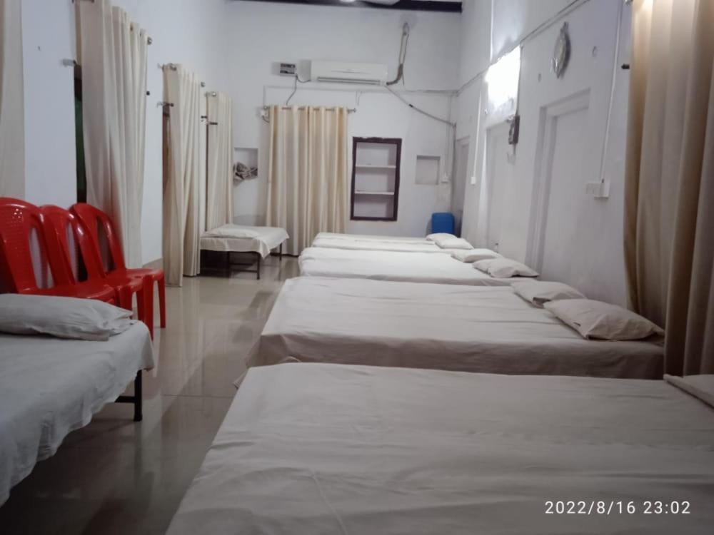 Shri Swami Sheetal Das Akhada B1-88 Assi , Near Pushkar Talab,Varanasi, Ashram Dharmshala Hotell Exteriör bild