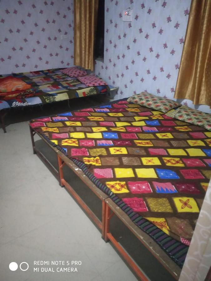 Shri Swami Sheetal Das Akhada B1-88 Assi , Near Pushkar Talab,Varanasi, Ashram Dharmshala Hotell Exteriör bild