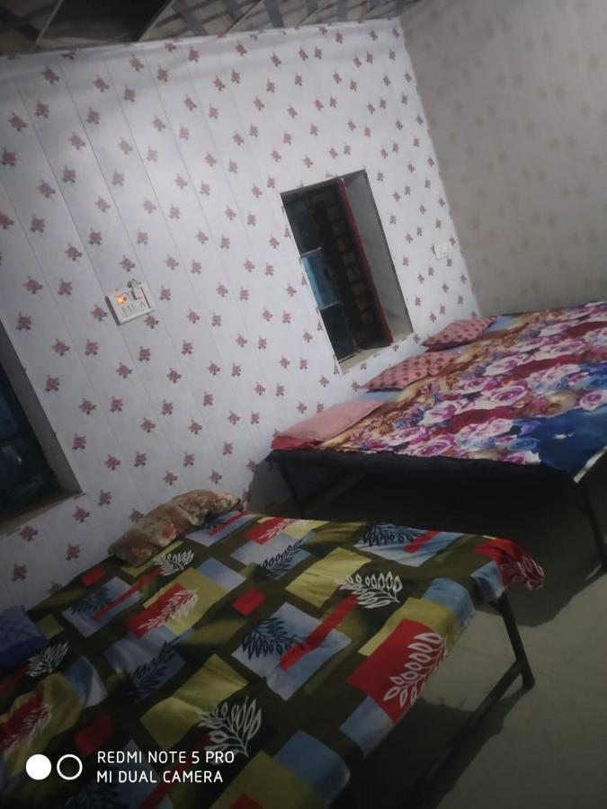Shri Swami Sheetal Das Akhada B1-88 Assi , Near Pushkar Talab,Varanasi, Ashram Dharmshala Hotell Exteriör bild