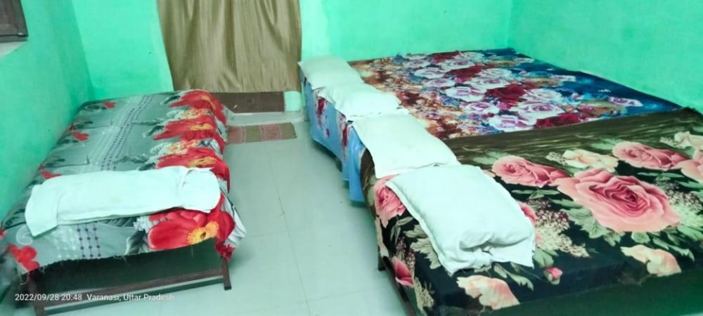 Shri Swami Sheetal Das Akhada B1-88 Assi , Near Pushkar Talab,Varanasi, Ashram Dharmshala Hotell Exteriör bild